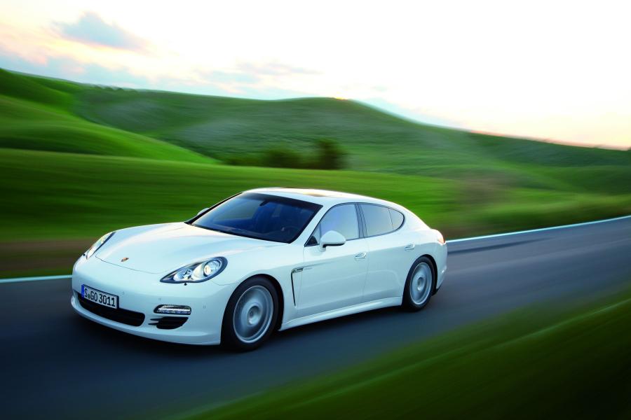  Porsche Panamera Diesel 2011 года  (фото 24 из 37)